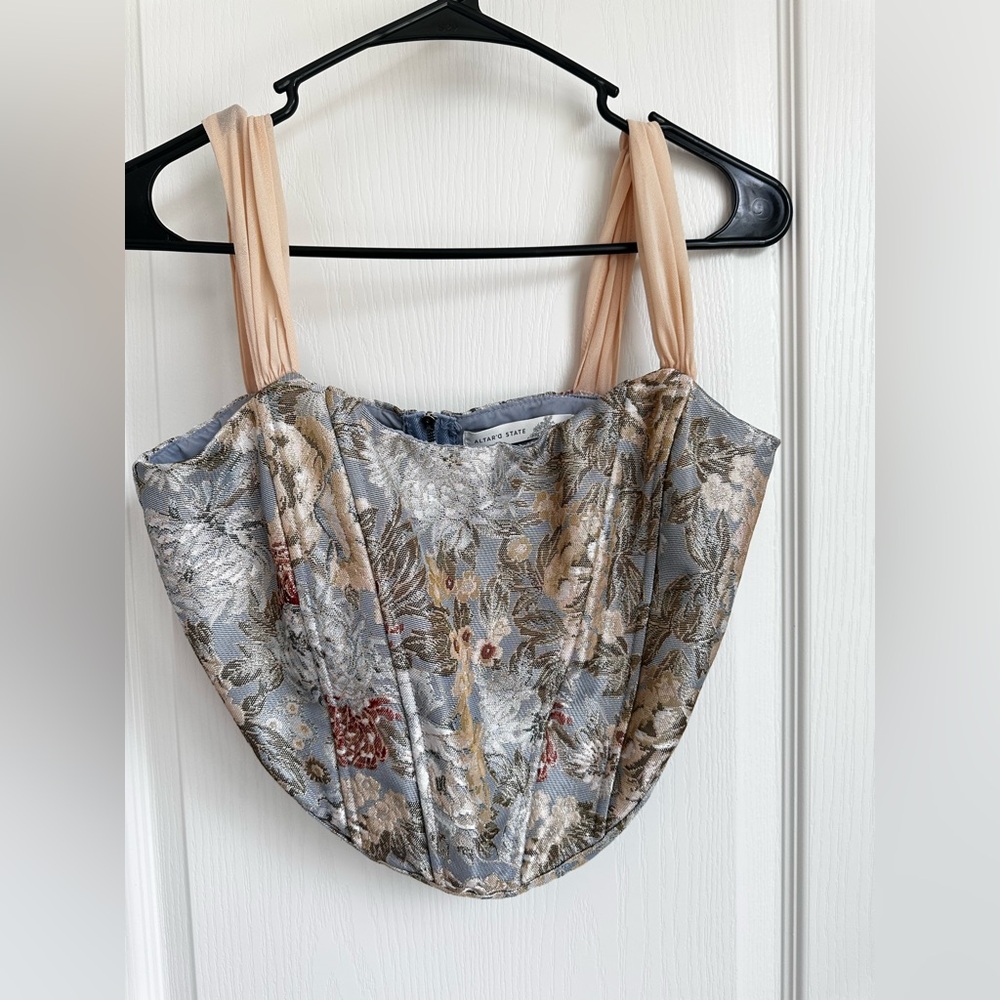 Altar'd State Elegant Floral Bodysuit - Picture 4 of 5